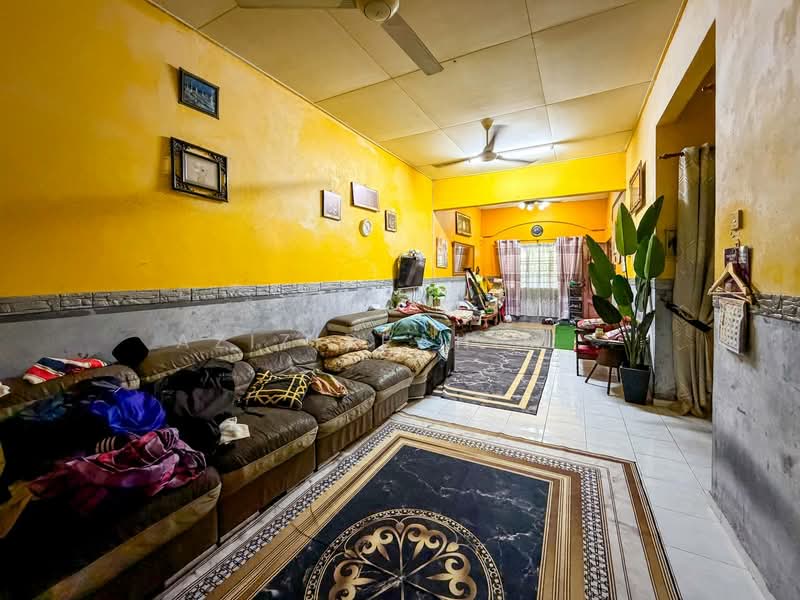 Rumah Teres 1 Tingkat untuk Dijual di Nilai (Negeri Sembilan) - Azizirrahim . - Living Room - PropertyGuru.com.my
