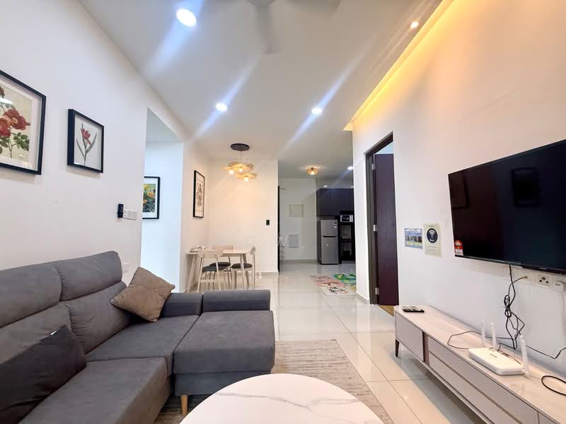 Condominium for Rent at Kings Bay @ Country Garden Danga Bay - Sow . - Living Room - PropertyGuru.com.my