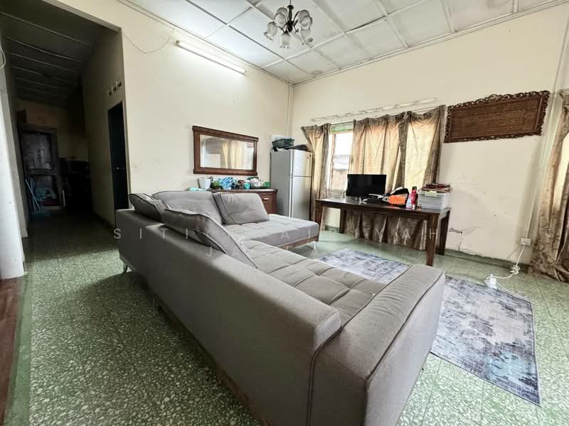 Bungalow Taman Keramat AU Kuala Lumpur untuk Untuk Dijual - RM 830,000, Apr 2026 - Living Room - PropertyGuru.com.my