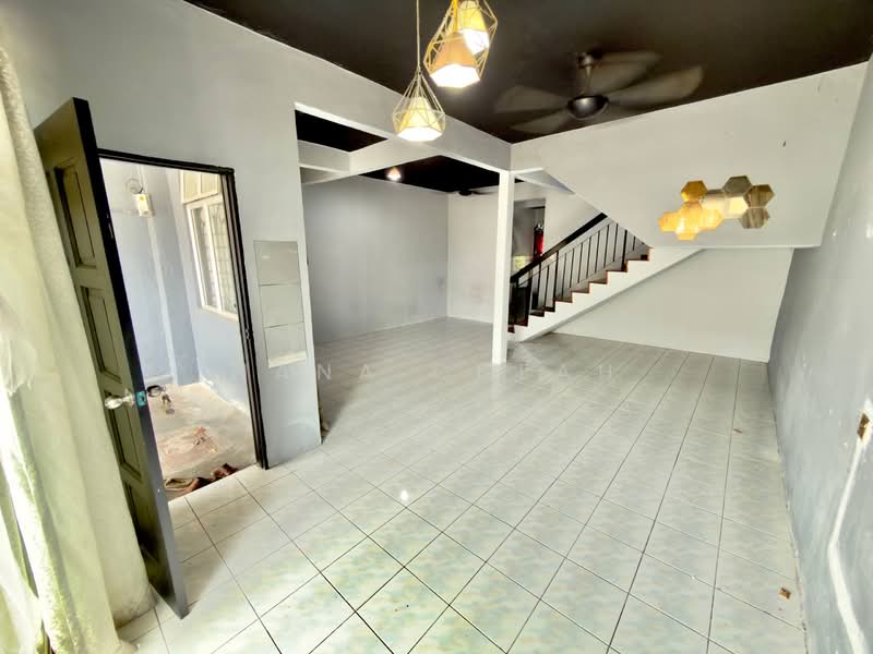 Taman seroja , Bandar Baru Salak Tinggi untuk Untuk Dijual - RM 400,000, Apr 2026 - Interior - PropertyGuru.com.my