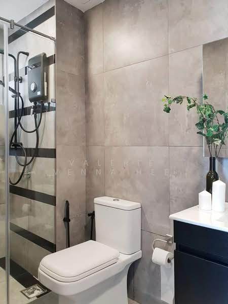 Condominium for Sale at The Edge Residence - Valerie Venna Hee - Bathroom - PropertyGuru.com.my