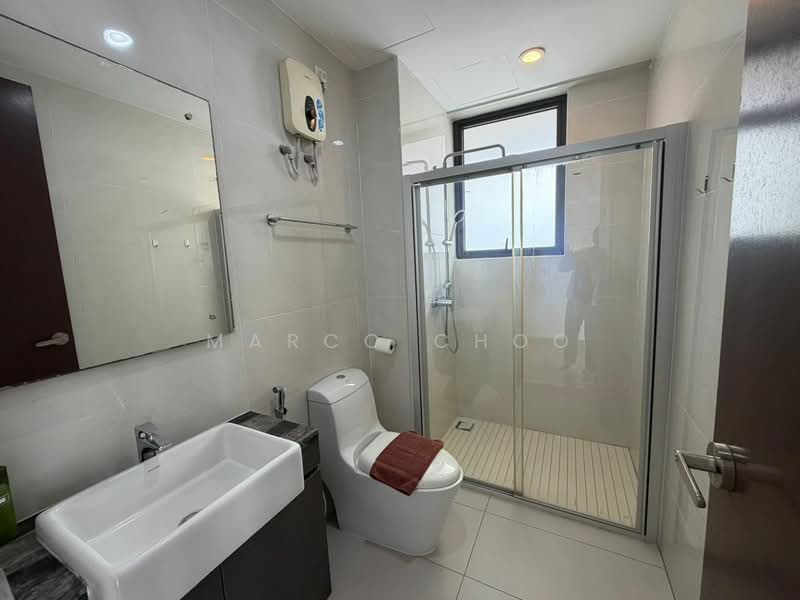 Condominium for Sale at Royal Strand @ Country Garden Danga Bay - Marco Choo - Bathroom - PropertyGuru.com.my