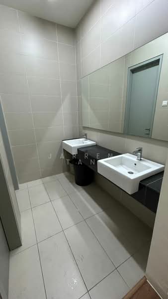 Shop for Rent in Bandar Kinrara Seksyen 5 (Bandar Kinrara) - Jarren Tan - Bathroom - PropertyGuru.com.my
