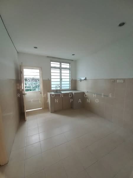 Rumah Bandar untuk Dijual di Seri Kembangan (Selangor) - Raymond Chee Kean Pang - Kitchen - PropertyGuru.com.my