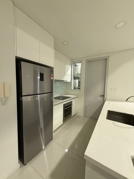 Servis Apartment untuk Disewa di The Ridge - Venice Tiong - Kitchen - PropertyGuru.com.my