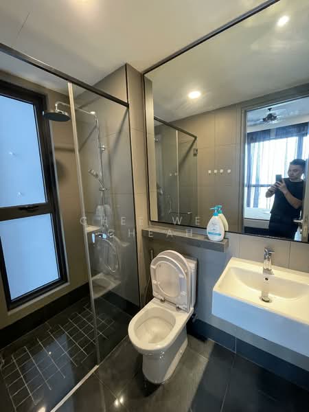 Servis Apartment untuk Dijual di Bloomsvale Menara Vista Petaling - Chee Wen Cheah - Bathroom - PropertyGuru.com.my