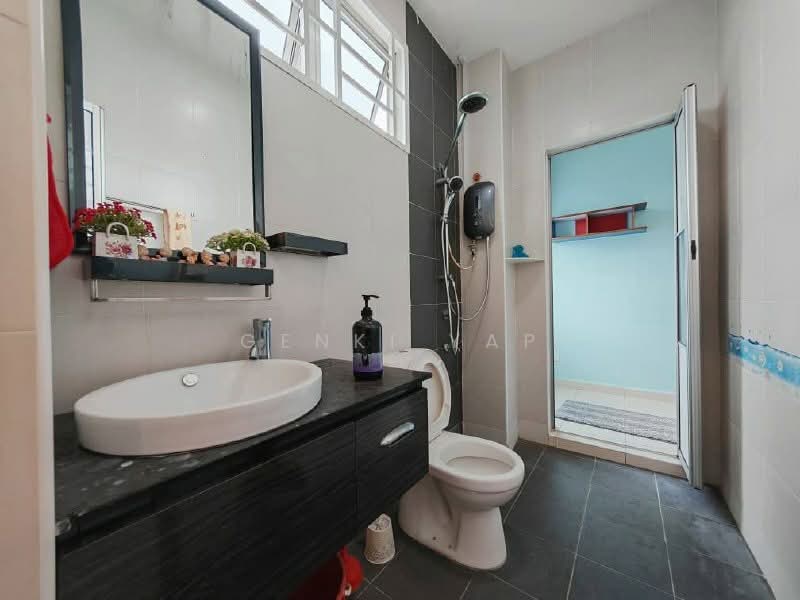 2-storey Terraced House for Rent in Johor Bahru (Johor) - Genki Yap - Bathroom - PropertyGuru.com.my