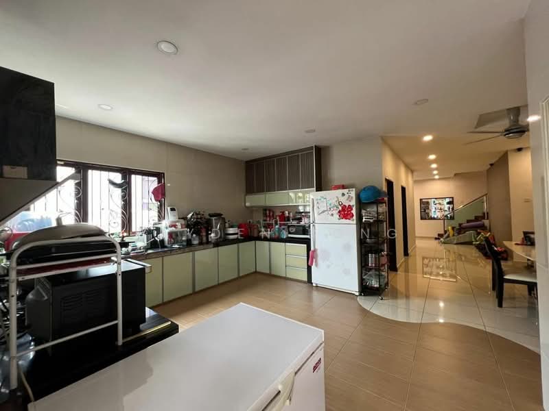 Semi-Detached House for Sale in Klang (Selangor) - Kayden Bong - Kitchen - PropertyGuru.com.my