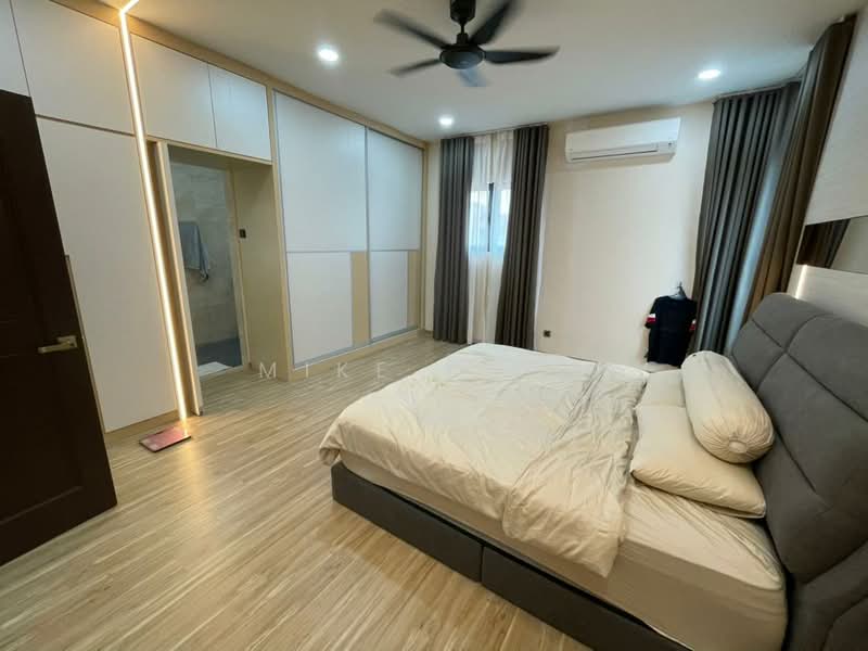 Bungalow for Sale in Kapar (Selangor) - Mike Khor - Bedroom - PropertyGuru.com.my