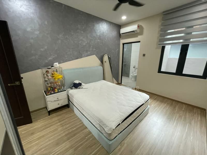 Bungalow for Sale in Kapar (Selangor) - Mike Khor - Bedroom - PropertyGuru.com.my