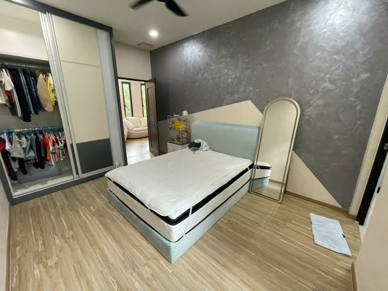 Bungalow for Sale in Kapar (Selangor) - Mike Khor - Bedroom - PropertyGuru.com.my