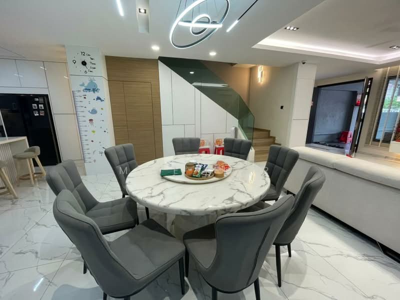 Bungalow for Sale in Kapar (Selangor) - Mike Khor - Dining Room - PropertyGuru.com.my