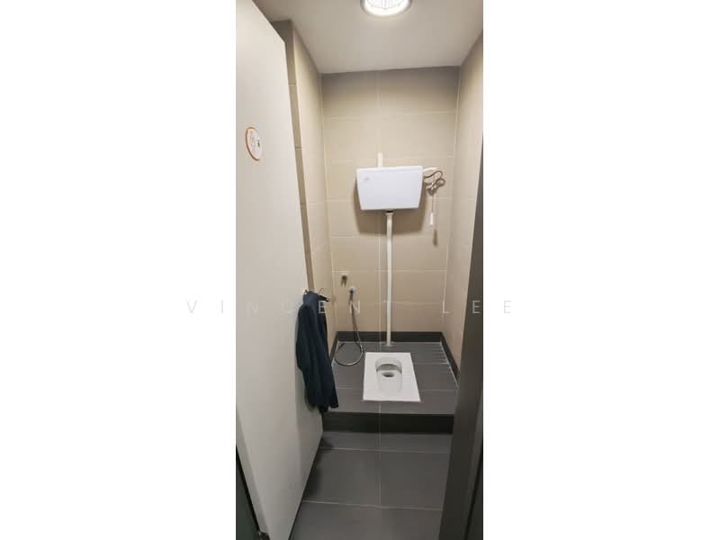 Office for Rent in Taman Kuchai (Jalan Klang Lama (Old Klang Road)) - Vincent Lee - Bathroom - PropertyGuru.com.my