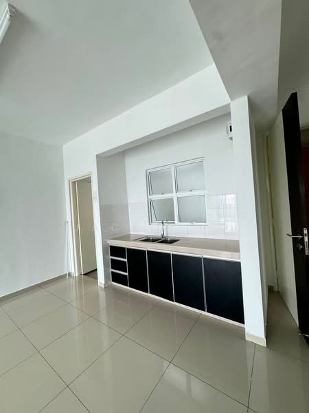 The Zest @ Kinrara 9 untuk Untuk Dijual - RM 499,000, Apr 2026 - Kitchen - PropertyGuru.com.my