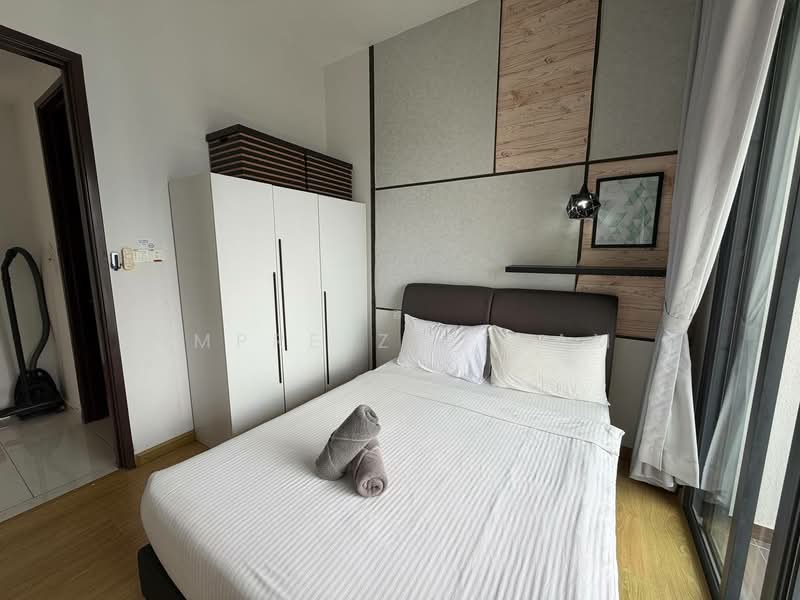 Kondominium untuk Dijual di Royal Strand @ Country Garden Danga Bay - Impreeza Tham - Bedroom - PropertyGuru.com.my