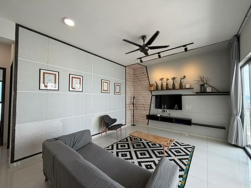 Kondominium untuk Dijual di Royal Strand @ Country Garden Danga Bay - Impreeza Tham - Living Room - PropertyGuru.com.my