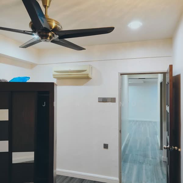 Condominium for Rent at Sea View Tower - Jenny Ong - Corridor - PropertyGuru.com.my