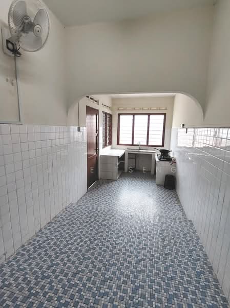 For Rent - Taman Pelangi