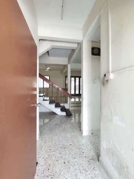 For Rent - Taman Pelangi