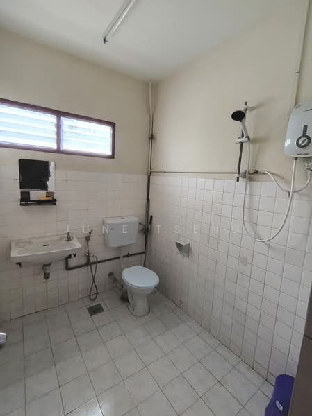 For Rent - Taman Pelangi