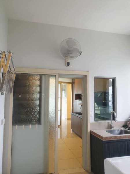Condominium for Rent at KM1 East - Vincent Chye - Kitchen - PropertyGuru.com.my