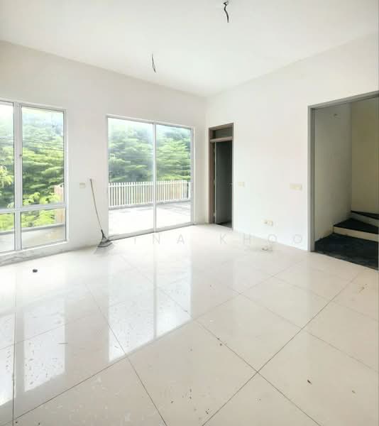 3-storey Terraced House for Sale in Taman Bukit Minyak Utama (Bukit Mertajam) - Selina Khoo - Living Room - PropertyGuru.com.my