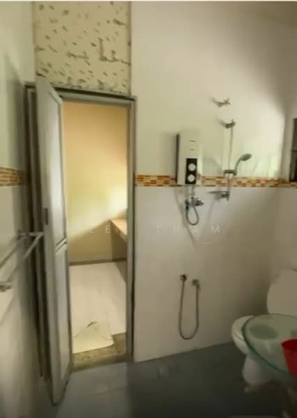Rumah Teres 2 Tingkat untuk Dijual di Taman Cheras (Cheras) - Alex Tham - Bathroom - PropertyGuru.com.my