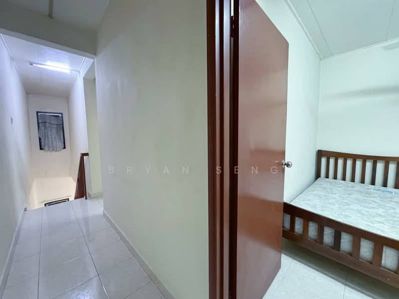 Rumah Teres 2 Tingkat untuk Dijual di Ulu Tiram (Johor) - Bryan Seng - Corridor - PropertyGuru.com.my