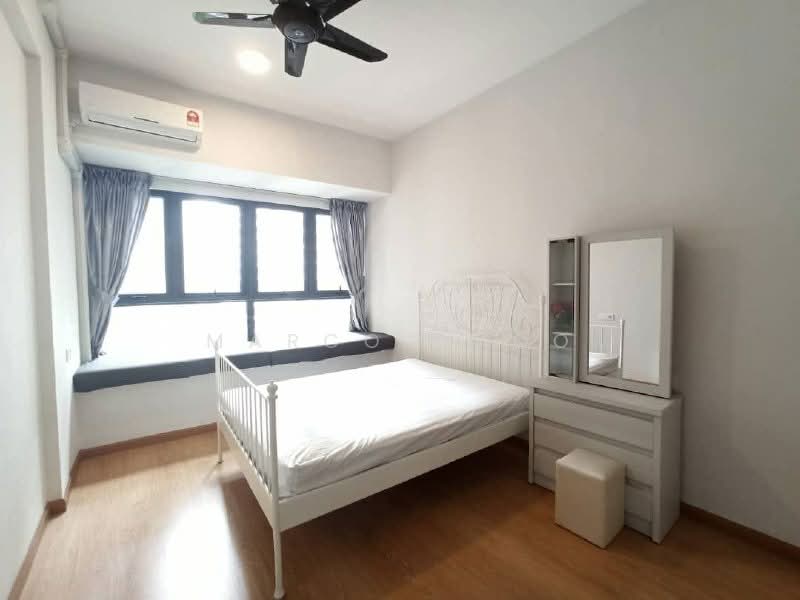 Kondominium untuk Dijual di Amberside @ Country Garden Danga Bay - Marco Choo - Bedroom - PropertyGuru.com.my