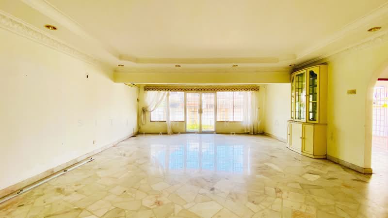 Semi-Detached House for Sale in Ulu Kelang (Selangor) - SITI KHAIRIYAH JAAFAR - Living Room - PropertyGuru.com.my