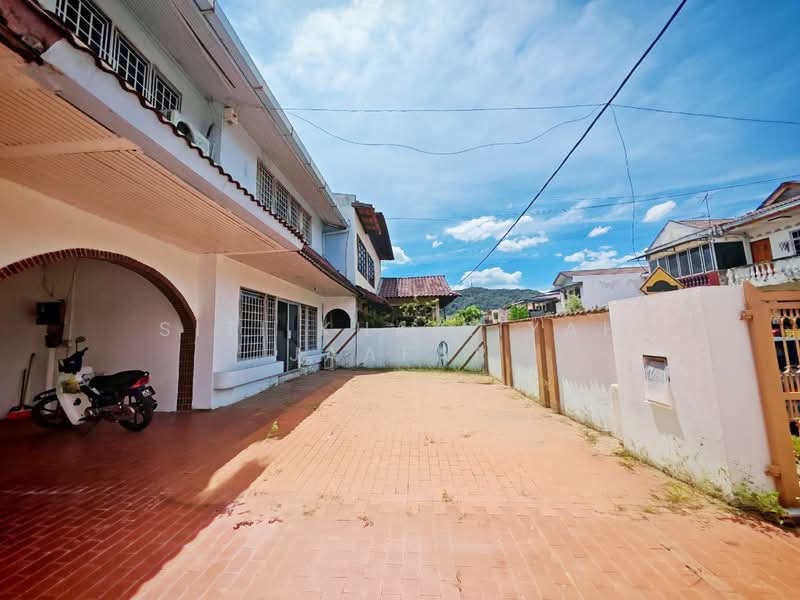 Semi-Detached House for Sale in Ulu Kelang (Selangor) - SITI KHAIRIYAH JAAFAR - Exterior - PropertyGuru.com.my