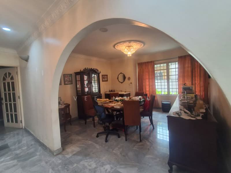 Rumah Banglo untuk Dijual di Rawang (Selangor) - Vee Muru - Dining Room - PropertyGuru.com.my