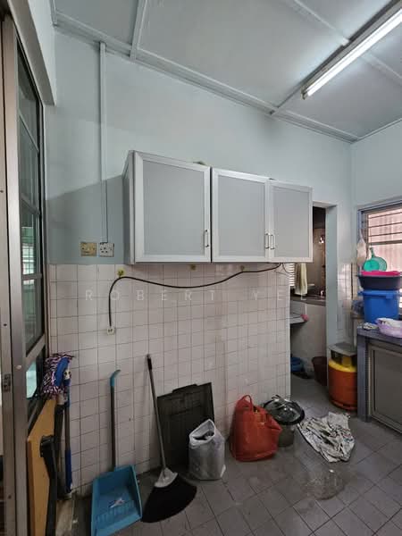 Pangsapuri untuk Dijual di Opal Apartment Kepong - Robert Yee - Kitchen - PropertyGuru.com.my