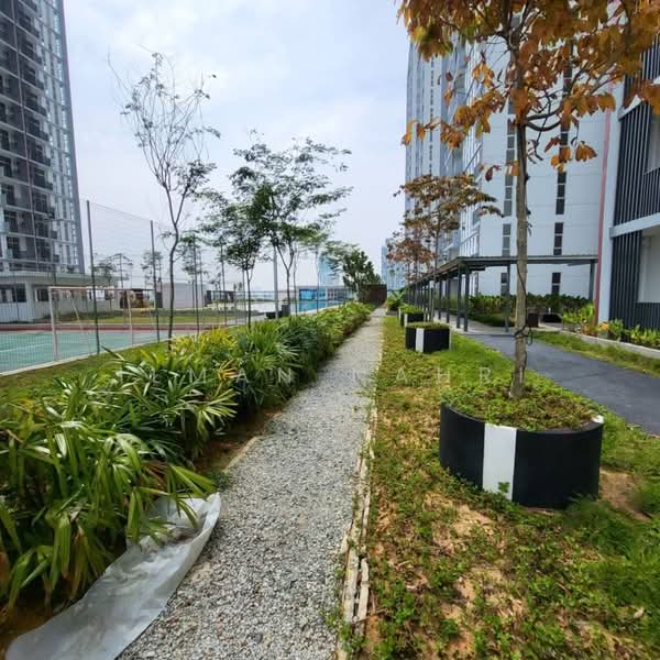 Pangsapuri untuk Dijual di Selangorku Pr1ma Lakefront Homes - Ilman Nahri - Exterior - PropertyGuru.com.my
