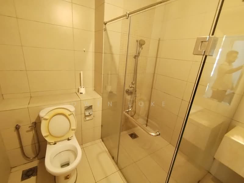 Servis Apartment untuk Disewa di Medalla @ Oasis Corporate Park - Owen Loke - Bathroom - PropertyGuru.com.my