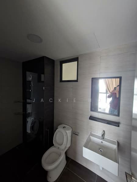 Servis Apartment untuk Disewa di Suria Garden - Jackie Ho - Bathroom - PropertyGuru.com.my