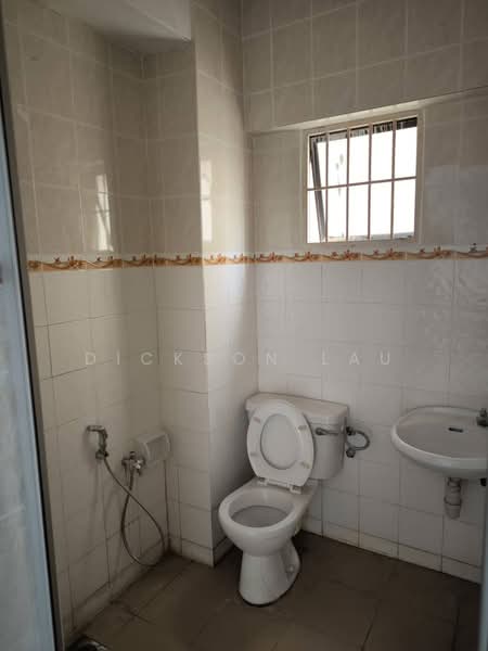 Pangsapuri untuk Dijual di Perdana Puri - Dickson Lau - Bathroom - PropertyGuru.com.my