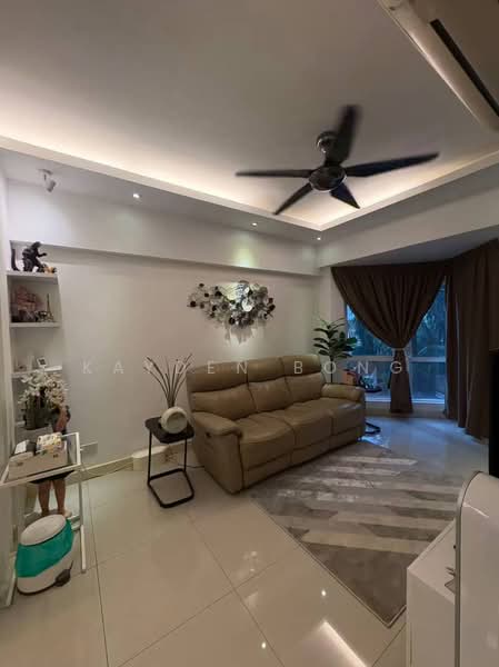 Servis Apartment untuk Dijual di Tiara Mutiara / The Crown - Kayden Bong - Living Room - PropertyGuru.com.my