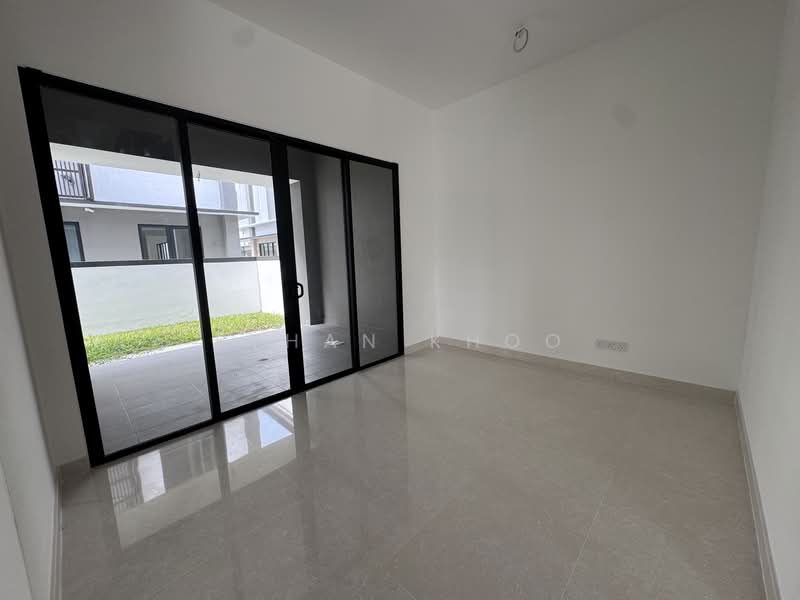 Rumah Berkembar untuk Dijual di Kota Damansara (Selangor) - Ethan Khoo - PropertyGuru.com.my