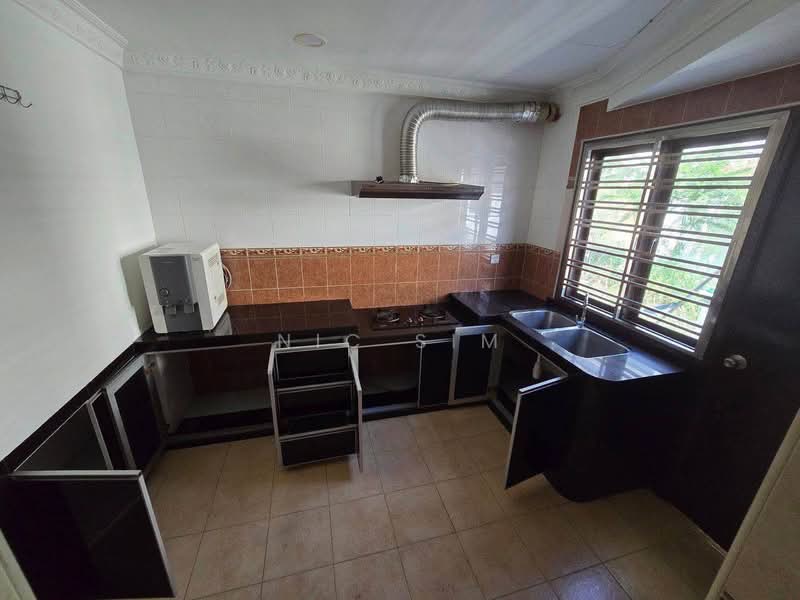 2-storey Terraced House for Sale in Taman Indahpura (Kulai) - Nic Sim - Kitchen - PropertyGuru.com.my