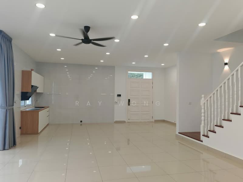 Cluster House for Rent in Taman Ekoflora (Johor Bahru) - Ray Wong - Living Room - PropertyGuru.com.my