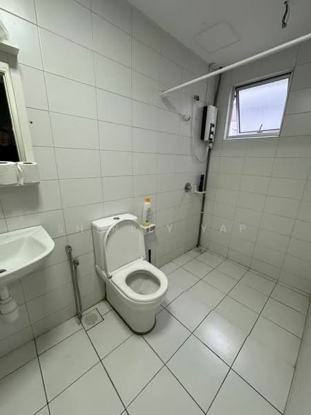 Servis Apartment untuk Dijual di Greenfield Regency - Shirley Yap - Bathroom - PropertyGuru.com.my