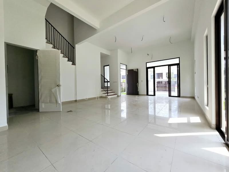 Rumah Teres 2 Tingkat untuk Dijual di Legasi 1 (Puchong) - John Lee - Living Room - PropertyGuru.com.my