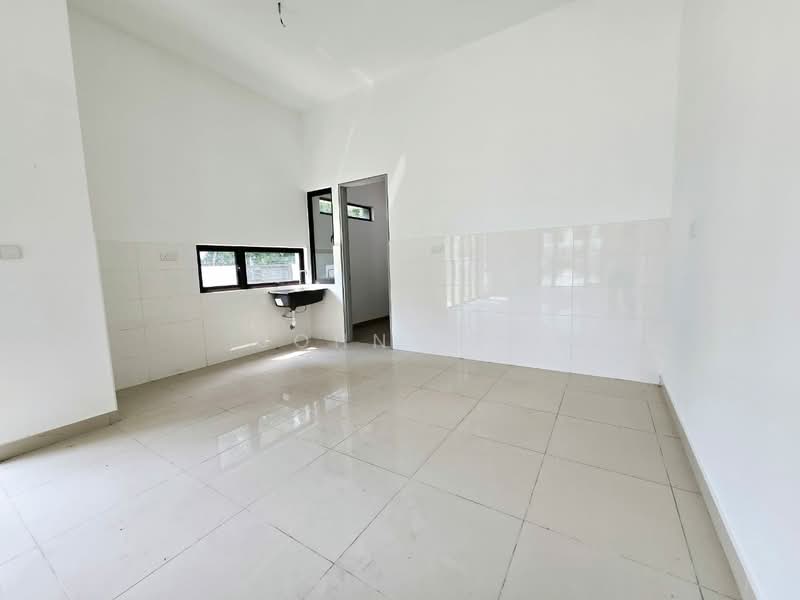 Rumah Teres 2 Tingkat untuk Dijual di Legasi 1 (Puchong) - John Lee - Kitchen - PropertyGuru.com.my