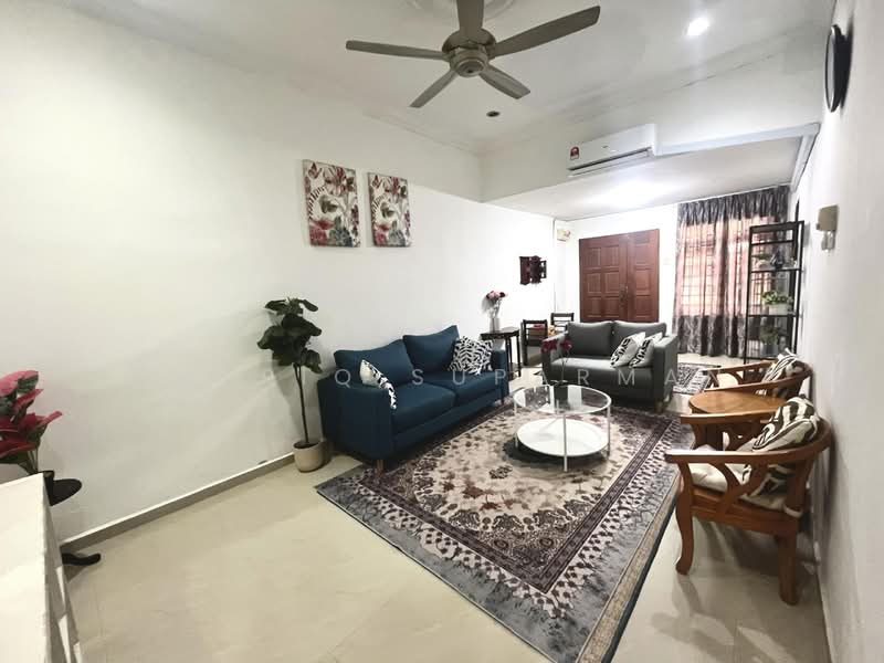 1-storey Terraced House for Sale in Au 4 (Ulu Kelang) - Thoriq Suparman - Living Room - PropertyGuru.com.my