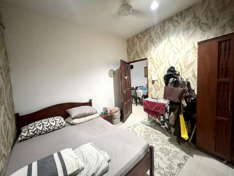 1-storey Terraced House for Sale in Au 4 (Ulu Kelang) - Thoriq Suparman - Bedroom - PropertyGuru.com.my