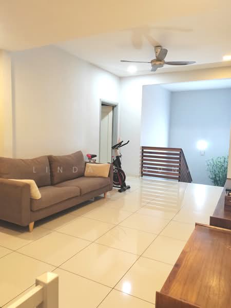 Rumah Teres 2 Tingkat untuk Dijual di Putra Heights (Subang Jaya) - Linda Suguna - Living Room - PropertyGuru.com.my