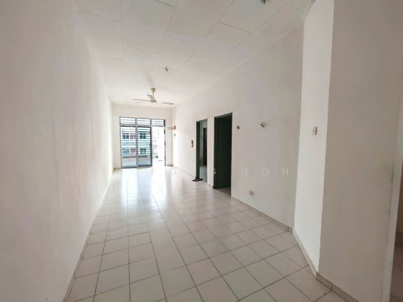 Rumah Teres 1 Tingkat untuk Dijual di Kangkar Pulai (Skudai) - Ee Fong Toh - Living Room - PropertyGuru.com.my