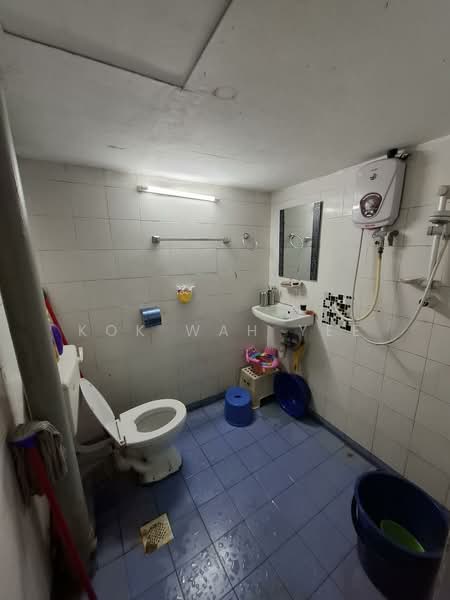 Apartment for Sale at Apartment Harmoni - Kok Wah Yee - Bathroom - PropertyGuru.com.my