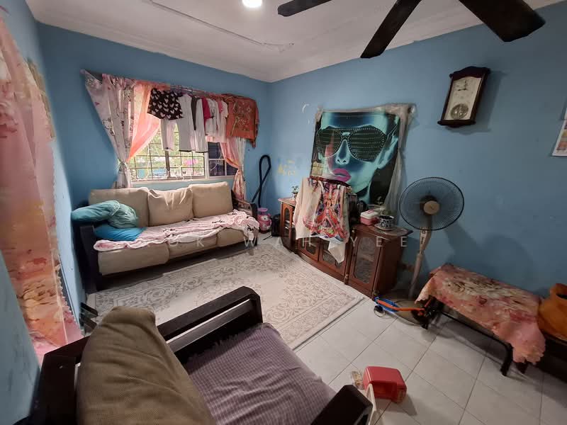 Apartment for Sale at Apartment Harmoni - Kok Wah Yee - Living Room - PropertyGuru.com.my